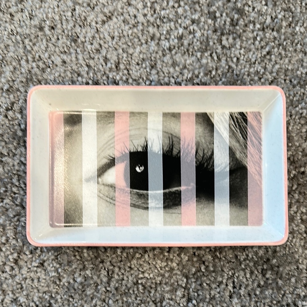 Ariana Grande Eye-Catching Makeup Tray with Pink and Gray Stripes